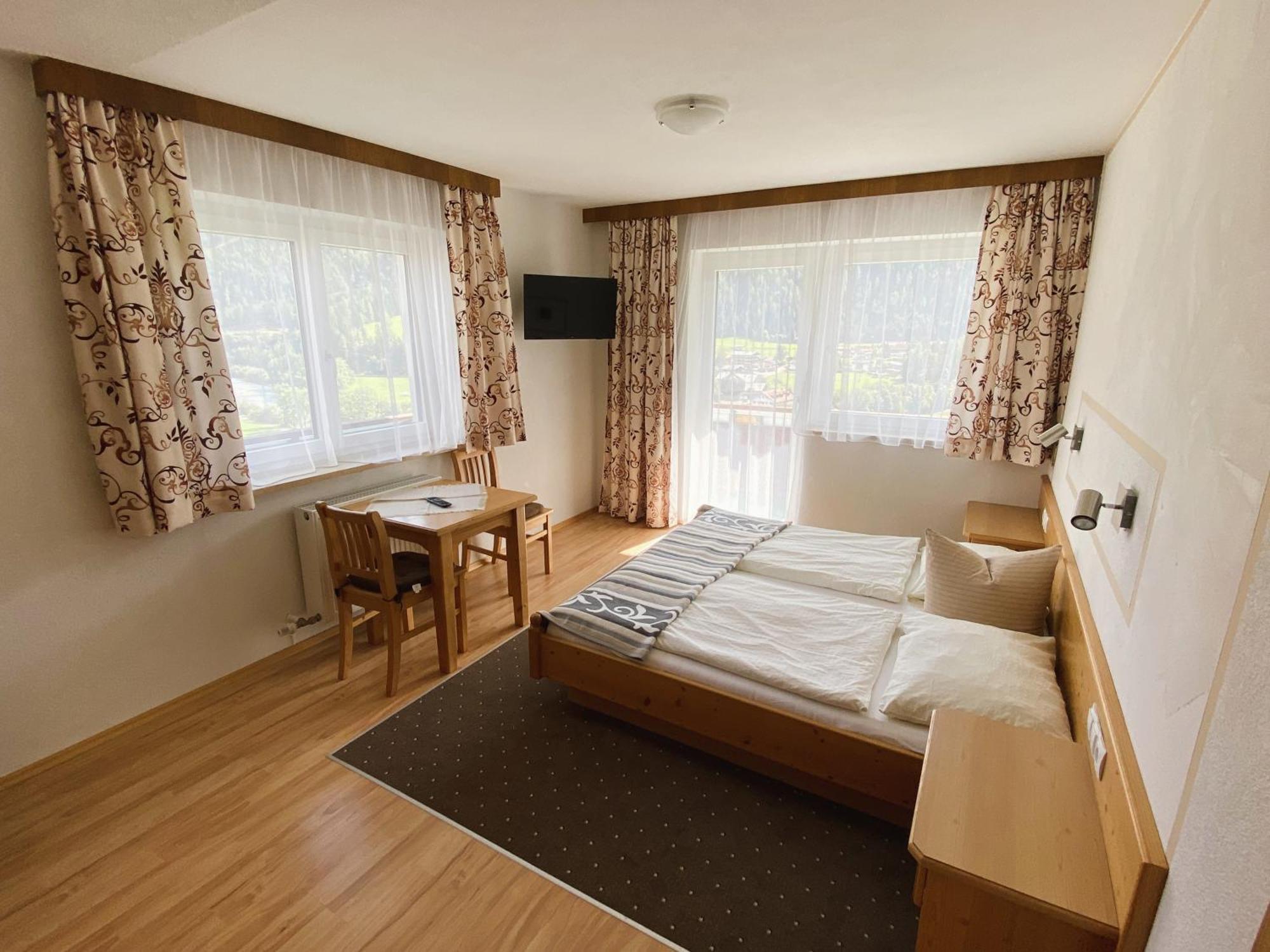 Haus Schoenblick Бах Екстериор снимка